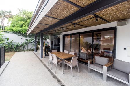 Casa de condomínio para alugar com 270m², 4 quartos e 4 vagasÁrea comum - Churrasqueira