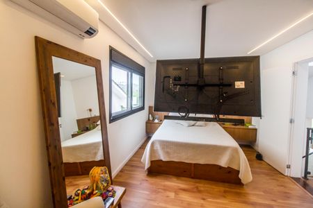 Casa de condomínio para alugar com 270m², 4 quartos e 4 vagasSuíte 1