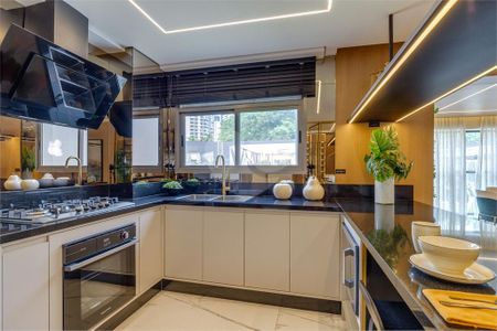 Apartamento à venda com 3 quartos, 185m² em Santo Amaro, São Paulo