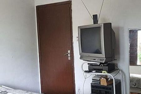 Casa à venda com 163m², 2 quartos e 6 vagas