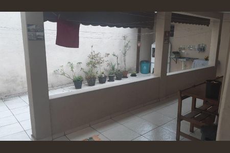 Casa à venda com 3 quartos, 91m² em Nova Gerti, São Caetano do Sul