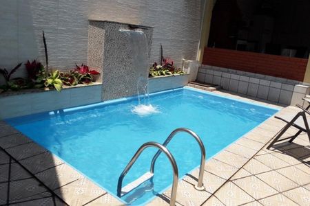 Casa à venda com 210m², 3 quartos e 5 vagas