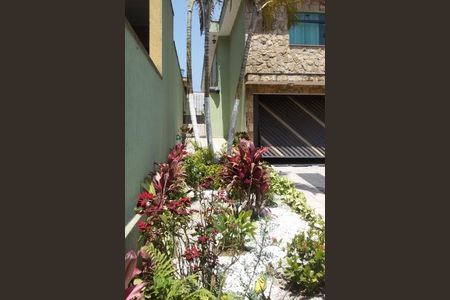 Casa à venda com 210m², 3 quartos e 5 vagas