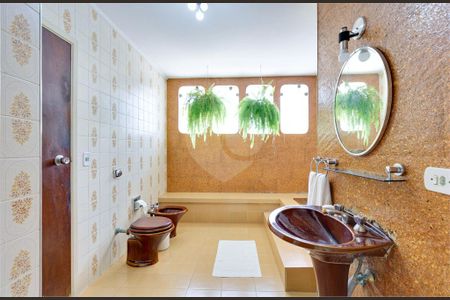 Casa à venda com 4 quartos, 358m² em Chácara Santo Antônio (Zona Sul), São Paulo