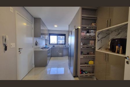 Apartamento à venda com 130m², 3 quartos e 3 vagas