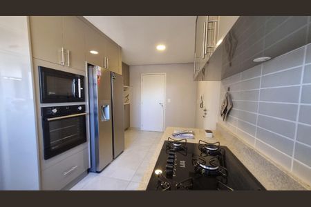 Apartamento à venda com 130m², 3 quartos e 3 vagas