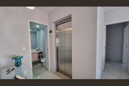 Apartamento à venda com 130m², 3 quartos e 3 vagas
