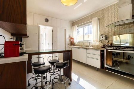 Casa à venda com 3 quartos, 231m² em Vila Romana, São Paulo