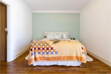 Casa à venda com 3 quartos, 231m² em Vila Romana, São Paulo