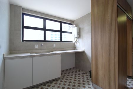 Apartamento à venda com 105m², 3 quartos e 1 vagaÁrea de Serviço