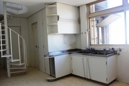 Apartamento à venda com 642m², 3 quartos e 6 vagas