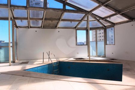 Apartamento à venda com 642m², 3 quartos e 6 vagas