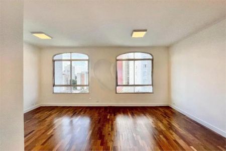 Apartamento à venda com 4 quartos, 123m² em Vila Sofia, São Paulo