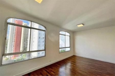 Apartamento à venda com 4 quartos, 123m² em Vila Sofia, São Paulo