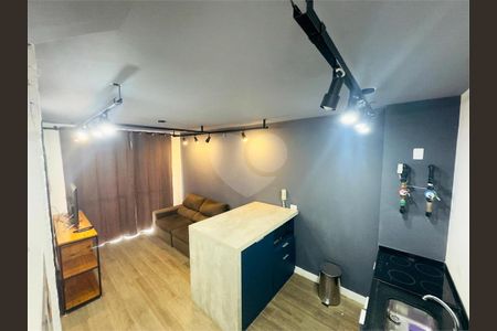 Apartamento à venda com 1 quarto, 72m² em Vila Castelo, São Paulo