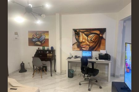 Casa à venda com 2 quartos, 130m² em Cerqueira César, São Paulo