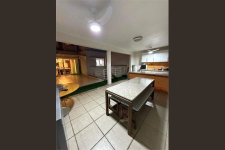 Casa à venda com 408m², 4 quartos e 4 vagas