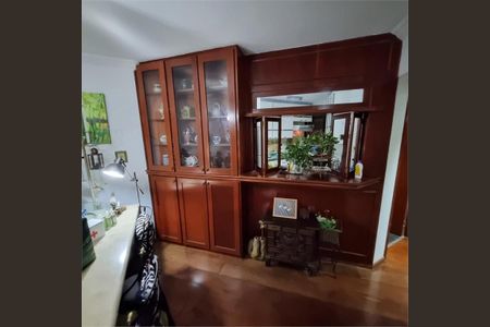 Apartamento à venda com 3 quartos, 130m² em Indianópolis, São Paulo