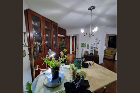 Apartamento à venda com 3 quartos, 130m² em Indianópolis, São Paulo