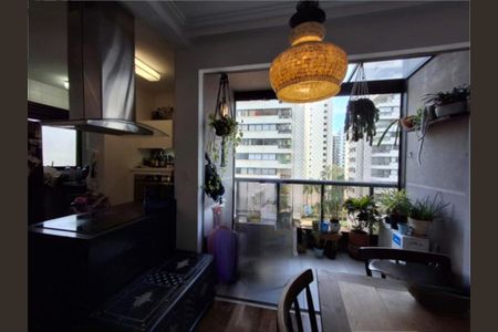 Apartamento à venda com 2 quartos, 70m² em Moema, São Paulo