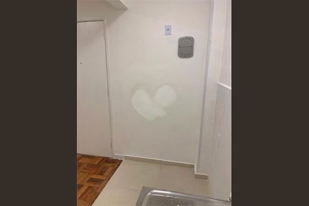 Apartamento à venda com 26m², 1 quarto e sem vaga