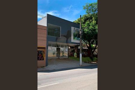 Casa à venda com 3 quartos, 300m² em Vila Prudente, São Paulo