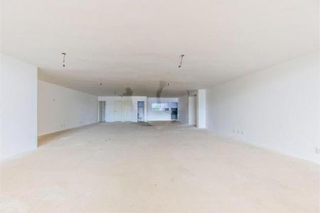 Casa à venda com 3 quartos, 300m² em Vila Prudente, São Paulo