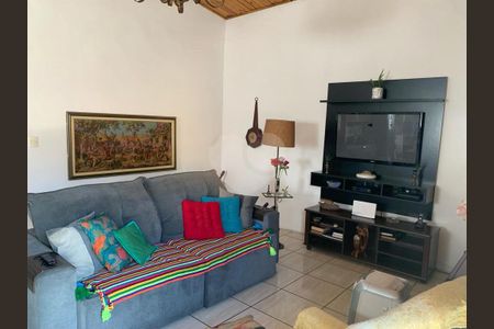 Casa à venda com 2 quartos, 250m² em Indianópolis, São Paulo