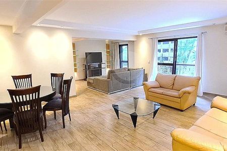 Apartamento à venda com 130m², 2 quartos e 2 vagas