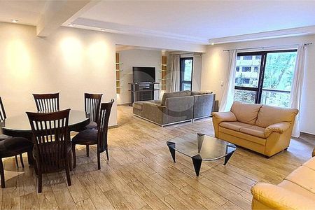 Apartamento à venda com 130m², 2 quartos e 2 vagas