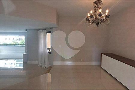 Apartamento à venda com 3 quartos, 240m² em Campo Belo, São Paulo