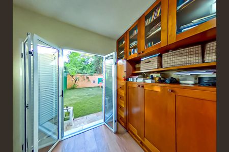 Casa à venda com 4 quartos, 243m² em Santo Amaro, São Paulo