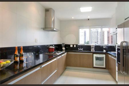 Apartamento à venda com 385m², 4 quartos e 5 vagas