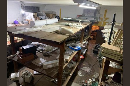 Casa à venda com 2 quartos, 160m² em Indianópolis, São Paulo