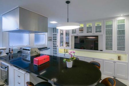 Apartamento à venda com 3 quartos, 370m² em Consolação, São Paulo