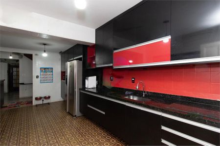 Casa à venda com 3 quartos, 160m² em Vila Monumento, São Paulo