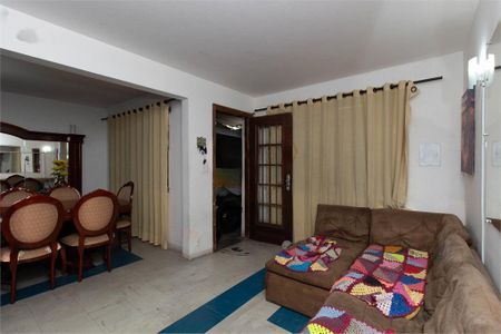 Casa à venda com 3 quartos, 160m² em Vila Monumento, São Paulo