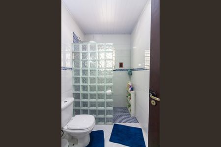 Casa à venda com 200m², 4 quartos e 2 vagas Casa à venda com 200m², 4 quartos e 2 vagasBanheiro