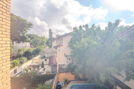 Casa à venda com 238m², 4 quartos e 2 vagasVista