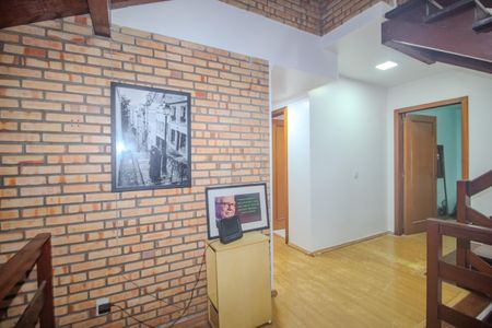Casa à venda com 238m², 4 quartos e 2 vagasCorredor
