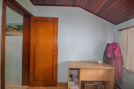 Casa à venda com 238m², 4 quartos e 2 vagasQuarto 2