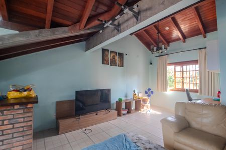 Casa à venda com 238m², 4 quartos e 2 vagasSala 2