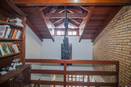 Casa à venda com 238m², 4 quartos e 2 vagasCorredor