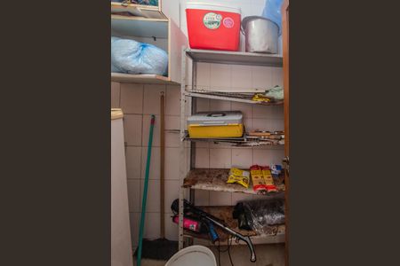 Casa à venda com 238m², 4 quartos e 2 vagasÁrea de Serviço