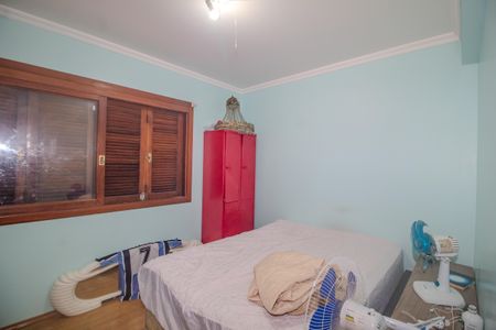 Casa à venda com 238m², 4 quartos e 2 vagasQuarto