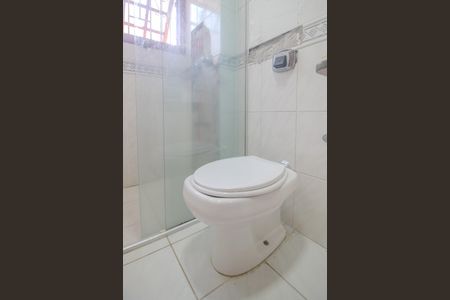 Casa à venda com 238m², 4 quartos e 2 vagasBanheiro 2