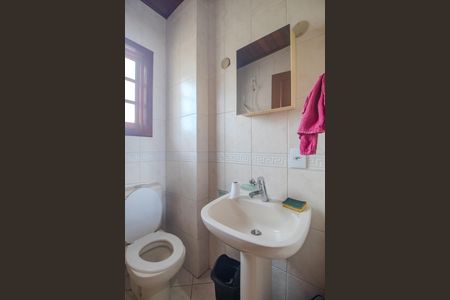 Casa à venda com 238m², 4 quartos e 2 vagasBanheiro 3