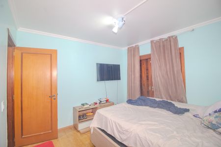 Casa à venda com 238m², 4 quartos e 2 vagasSuite