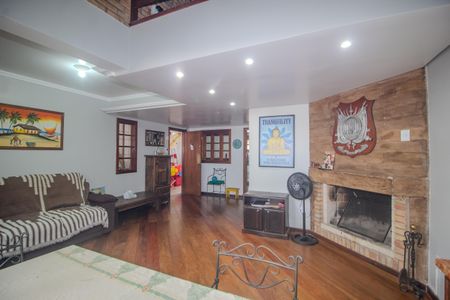 Casa à venda com 238m², 4 quartos e 2 vagasSala