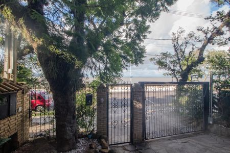 Casa à venda com 238m², 4 quartos e 2 vagasVista